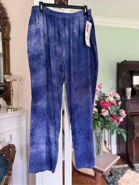 Women's Purple Tie-Dye Elastic Waist pants by Cottonways